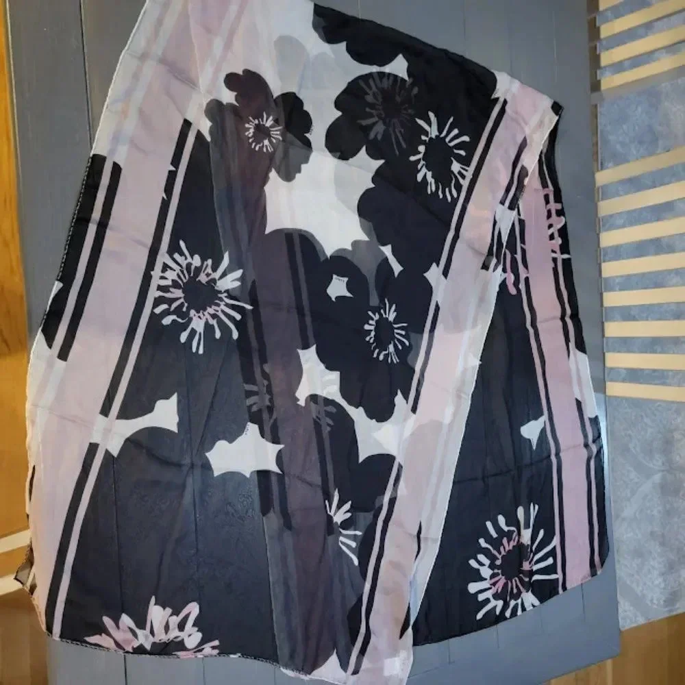 Furla Women's Black & pink 100% Silk Beautiful Scarf Size 37 L X  26W In…